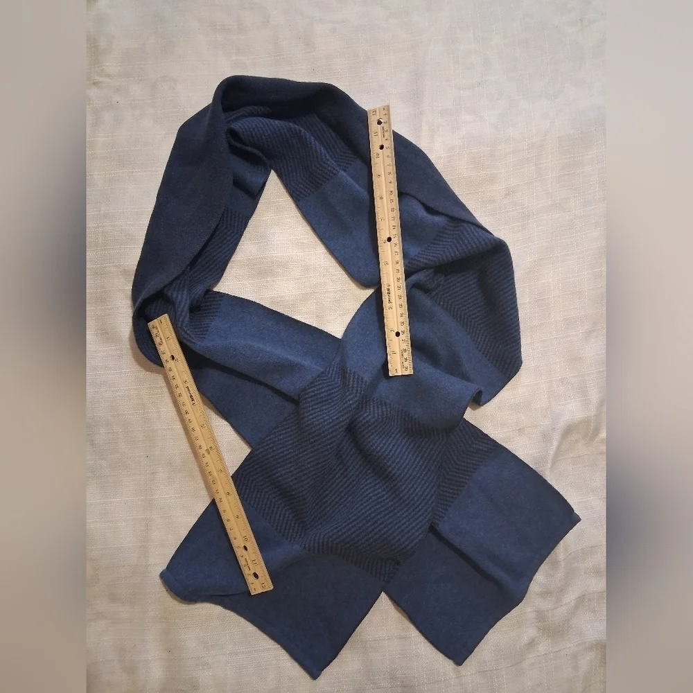 Men's Blue Sweater Scarf